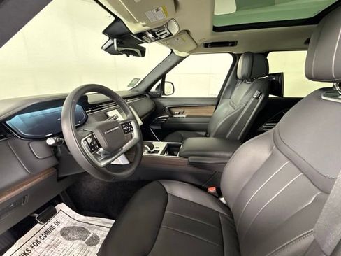 New 2026 Land Rover Range Rover Long Wheelbase SE AWD/4WD image 15
