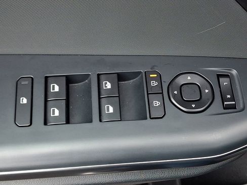 Certified 2025 Kia K4 LXS image 26