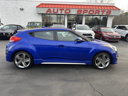 Used 2013 Hyundai Veloster Turbo image 4