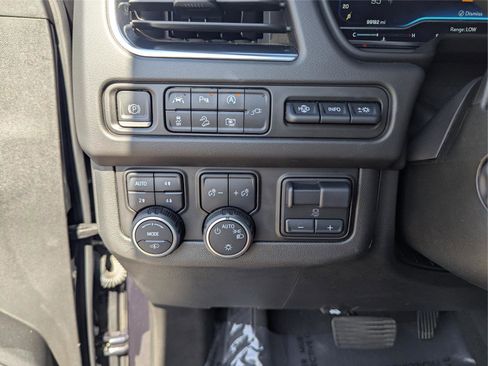 Used 2022 Chevrolet Tahoe High Country image 32