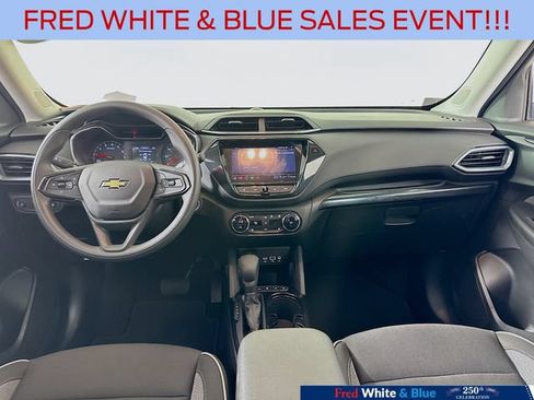 Used 2023 Chevrolet TrailBlazer LT w/ Convenience Package FWD image 22
