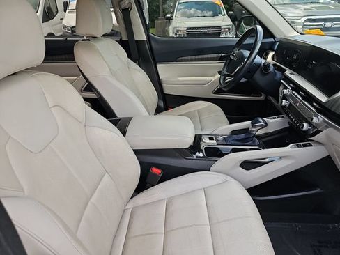 Used 2024 Kia Telluride EX FWD image 10