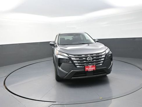 Used 2024 Nissan Rogue SV AWD/4WD image 69