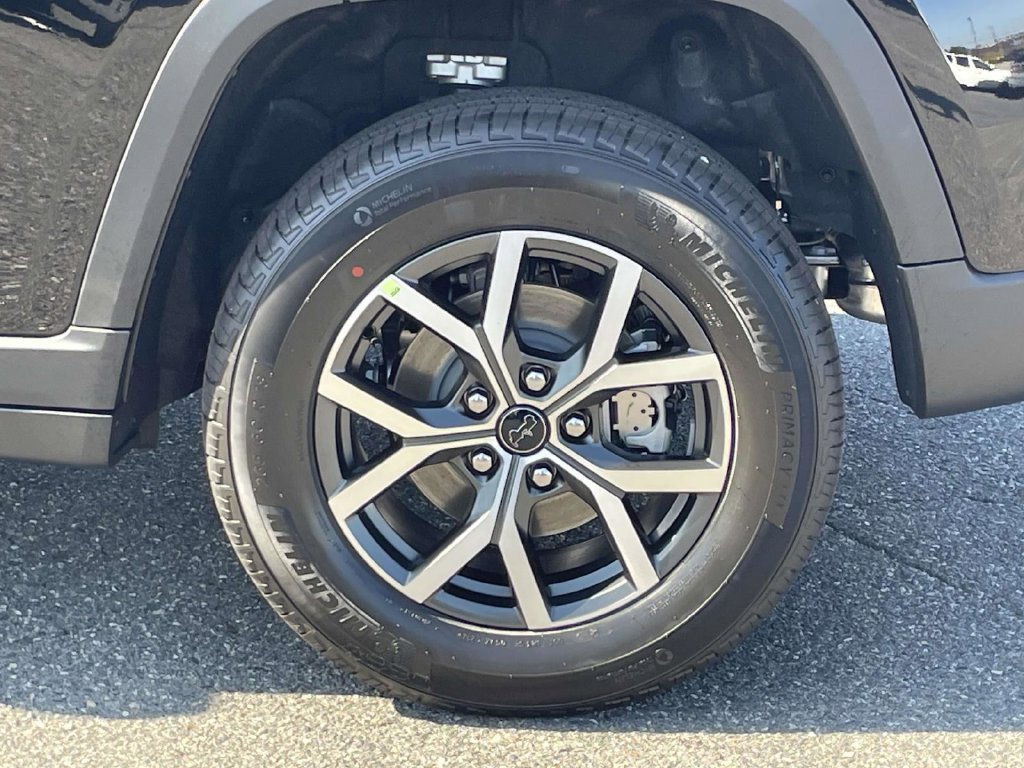 New 2027 Jeep Grand Cherokee 4WD image 12