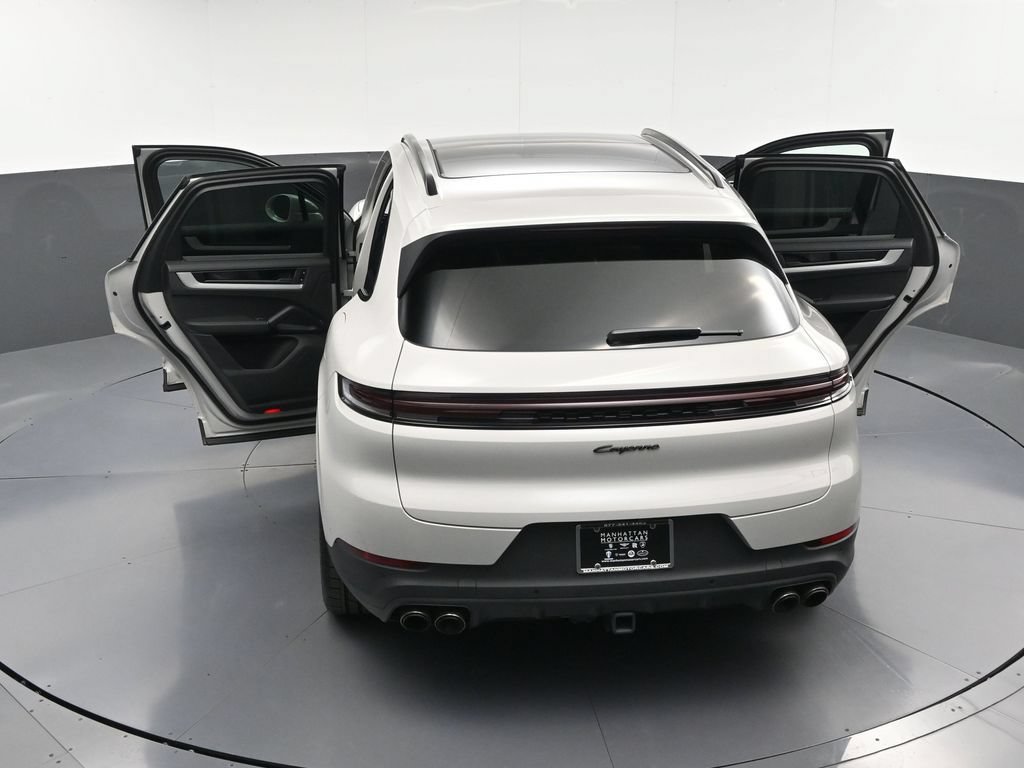 Certified 2026 Porsche Cayenne E-Hybrid AWD/4WD image 34