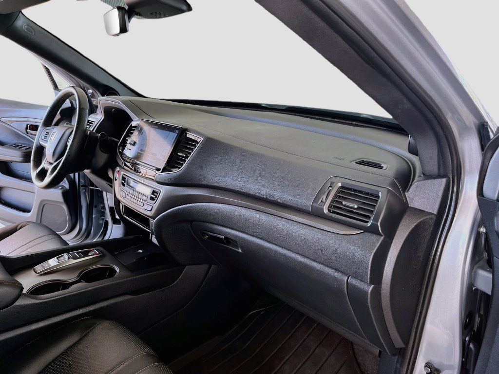 Used 2025 Honda Ridgeline TrailSport image 30