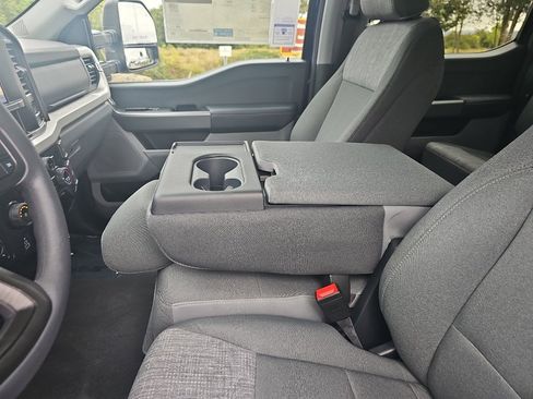 New 2026 Ford F250 XLT image 40