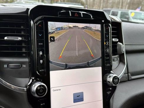 Used 2022 RAM 1500 Laramie image 28