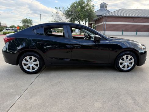 Used 2015 MAZDA MAZDA3 i Sport image 8