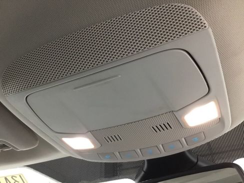 Used 2023 Ford Edge SEL AWD/4WD image 32