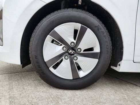 Used 2020 Hyundai Ioniq Blue image 9