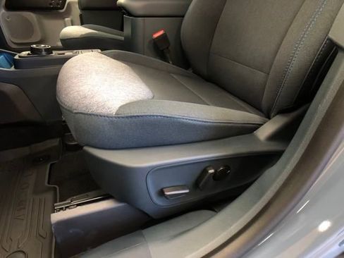 New 2025 Ford Maverick XLT w/ XLT Luxury Package image 11