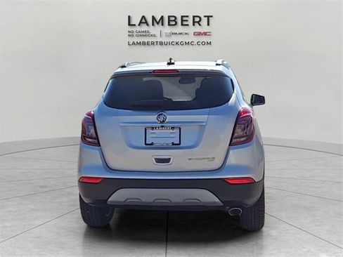 Used 2022 Buick Encore Preferred w/ Safety Package image 4
