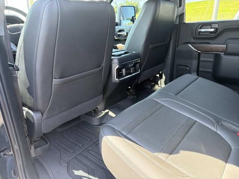 Used 2020 GMC Sierra 2500 Denali w/ Denali Ultimate Package AWD/4WD image 17