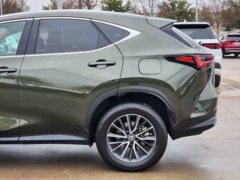 Certified 2025 Lexus NX 250 FWD w/ Premium Package image 10
