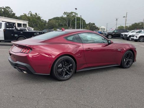 Used 2025 Ford Mustang GT RWD image 5