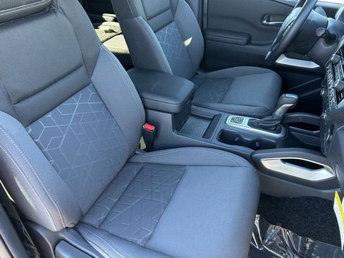 New 2026 Nissan Frontier SV image 11