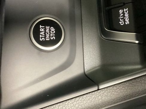 Used 2025 Audi Q3 2.0T Premium w/ Convenience Package image 26