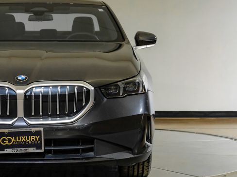Used 2025 BMW 530i RWD image 51