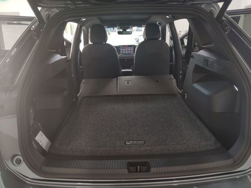 New 2026 Volkswagen Tiguan SE R-Line AWD/4WD image 19