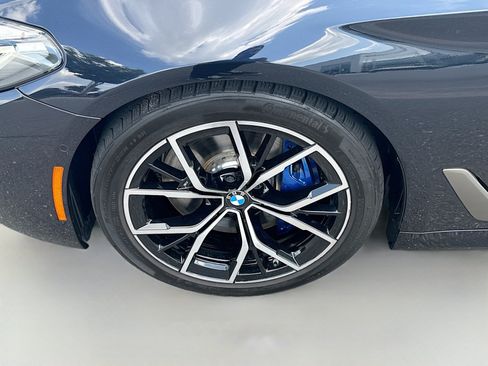 Used 2023 BMW M550i xDrive w/ Dynamic Handling Package AWD/4WD image 27