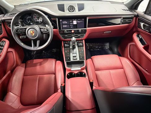 Certified 2026 Porsche Macan S AWD/4WD image 16