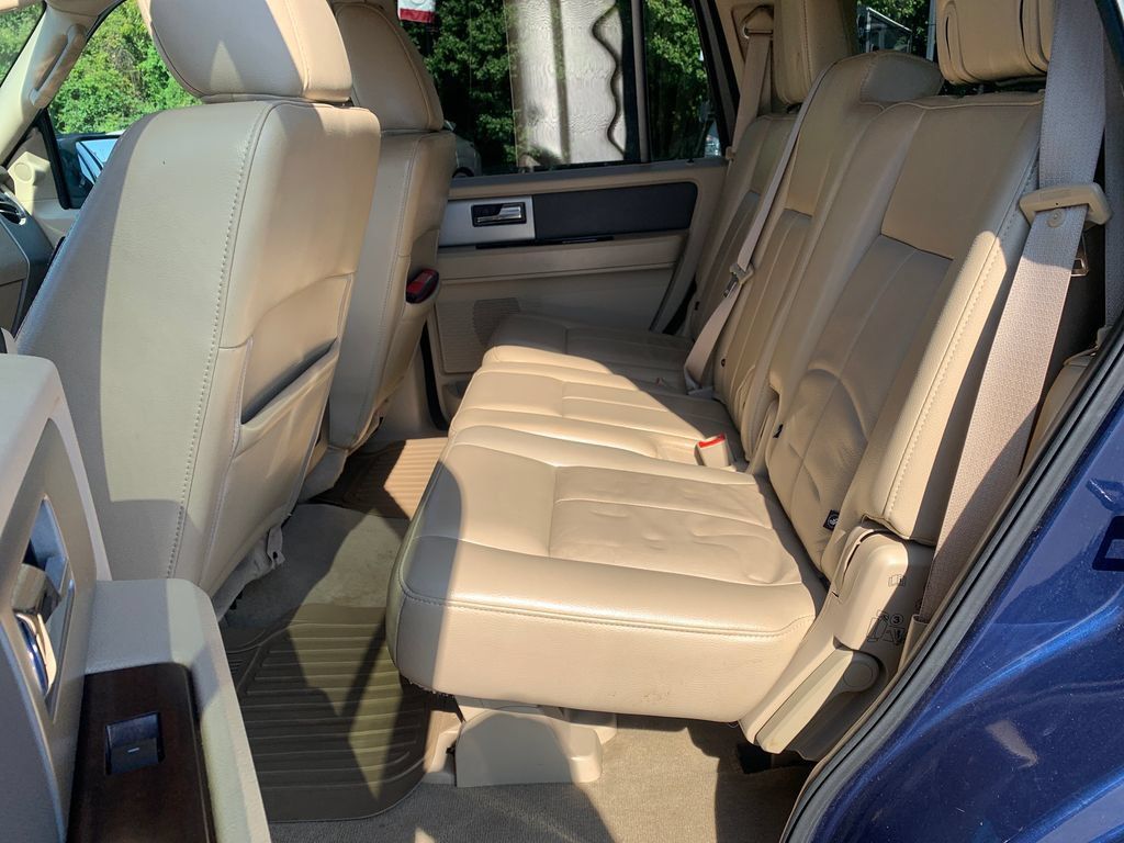 Used 2012 Ford Expedition XLT AWD/4WD image 26