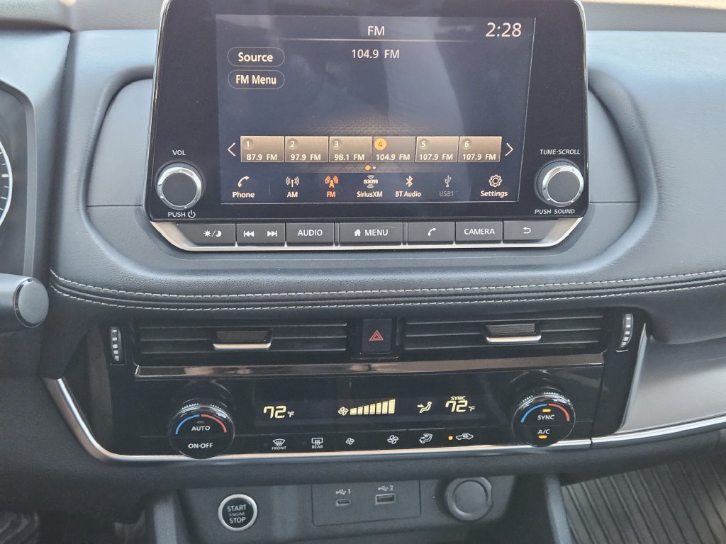 Used 2022 Nissan Rogue SV FWD image 12