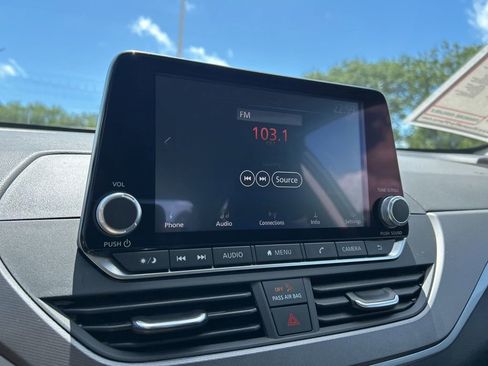 Used 2025 Nissan Altima 2.5 SR AWD/4WD image 32