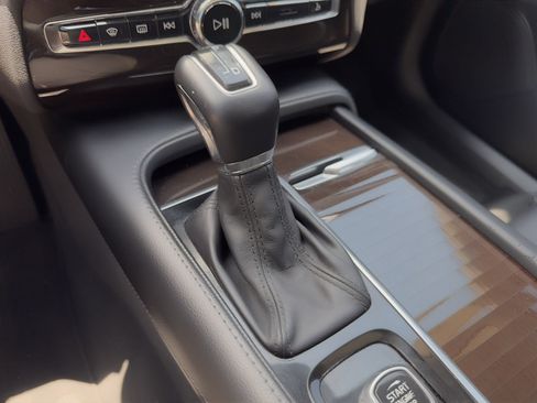 Used 2019 Volvo XC90 T5 Momentum FWD image 25