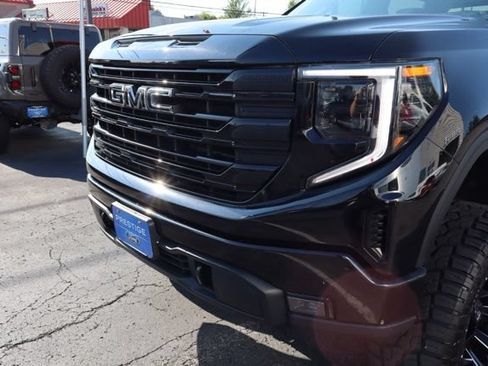 Used 2022 GMC Sierra 1500 Elevation AWD/4WD image 12