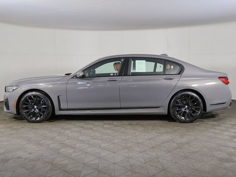 Used 2022 BMW 750i xDrive w/ Executive Package AWD/4WD image 23