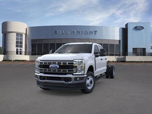 New 2026 Ford F350 XL AWD/4WD image 3