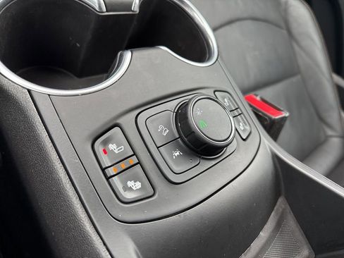 Used 2020 GMC Terrain SLT FWD image 23