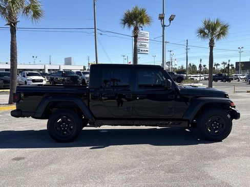 New 2026 Jeep Gladiator Sport image 6