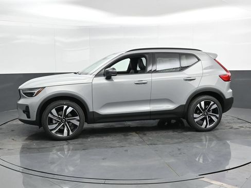 New 2025 Volvo XC40 B5 Ultra w/ Climate Package AWD/4WD image 7