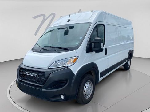 Used 2025 RAM ProMaster 2500 w/ Convenience Group FWD image 4