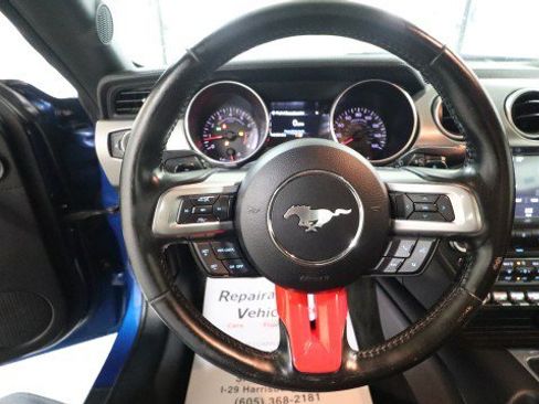 Used 2018 Ford Mustang Coupe w/ Equipment Group 101A RWD image 20