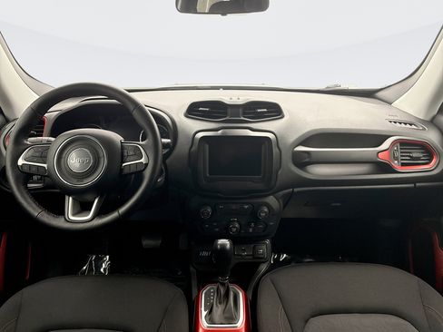 Used 2018 Jeep Renegade Trailhawk w/ Cold Weather Group II image 14