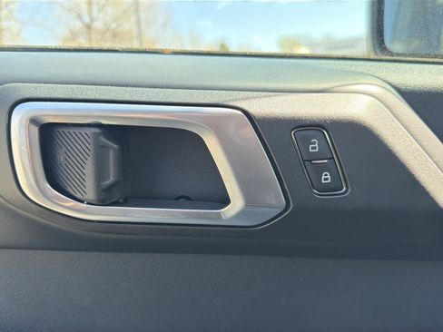 New 2026 Ford Bronco Outer Banks w/ Sasquatch Package image 39