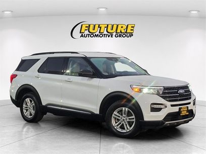 Certified 2024 Ford Explorer XLT w/ Equipment Group 202A