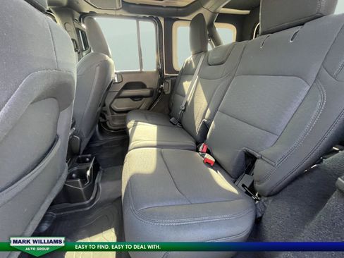 Used 2019 Jeep Wrangler Unlimited Sahara w/ Safety Group image 29