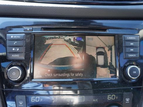 Used 2020 Nissan Rogue Sport SV w/ Technology Package image 9