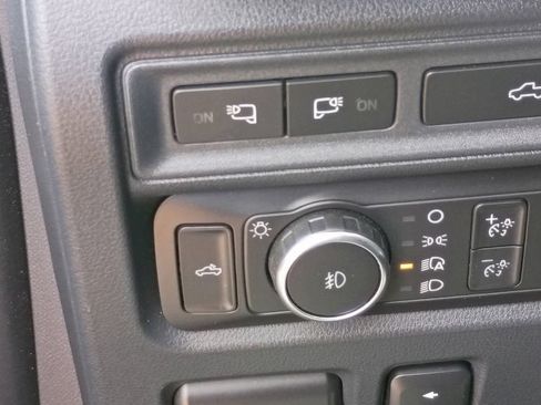 Used 2022 Ford F150 Platinum w/ Equipment Group 701A High AWD/4WD image 34