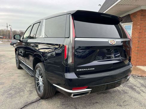 Certified 2022 Cadillac Escalade Premium Luxury image 4