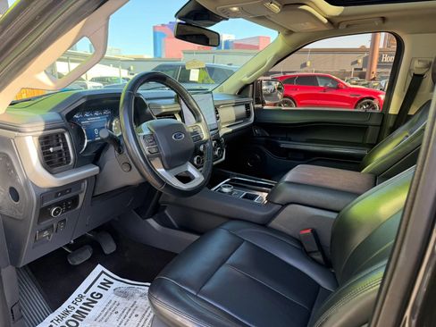Used 2023 Ford Expedition Max XLT RWD image 11