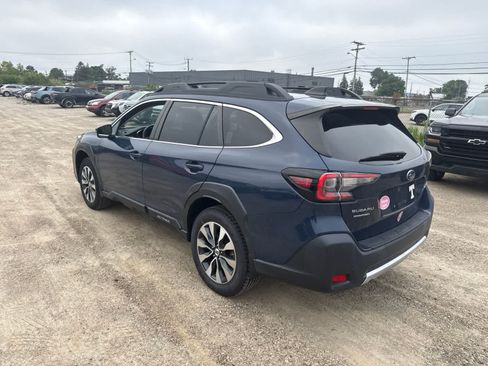 Used 2024 Subaru Outback Limited AWD/4WD image 2