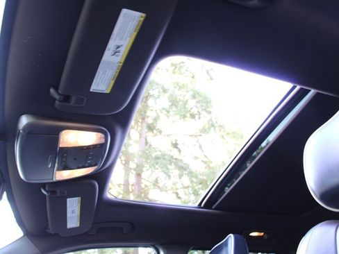 Used 2014 Jeep Grand Cherokee Overland w/ Advanced Technology Group image 10