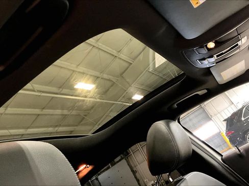 Used 2016 Mercedes-Benz GLA 250 4MATIC image 14