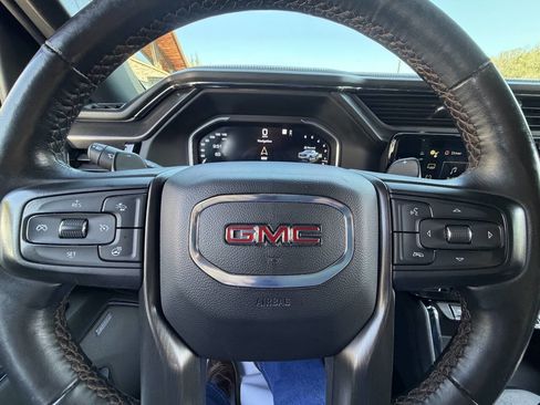 Used 2022 GMC Sierra 1500 AT4 w/ AT4 Premium Package AWD/4WD image 33
